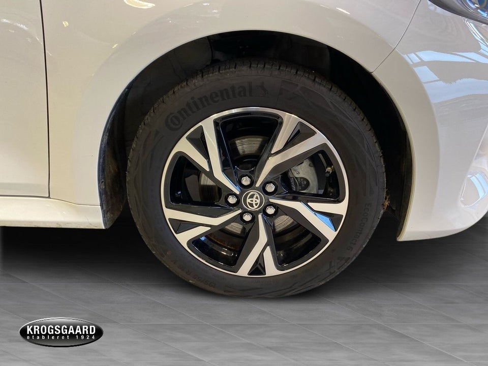 Toyota Yaris 1,5 Hybrid Style Technology e-CVT 5d