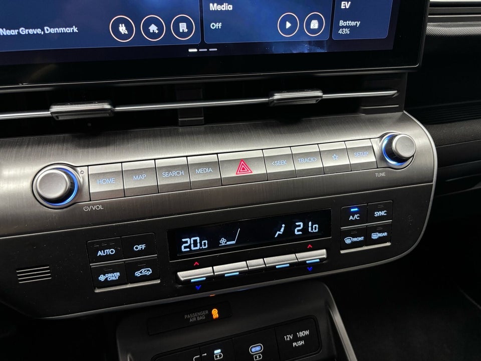 Hyundai Kona 65 EV Essential 5d
