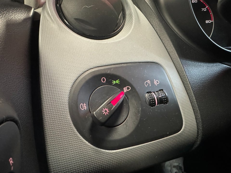 Seat Ibiza 1,2 12V 70 Reference SC 3d