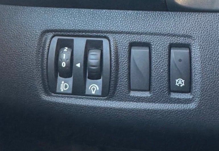 Renault Clio IV 1,5 dCi 75 Limited Sport Tourer 5d