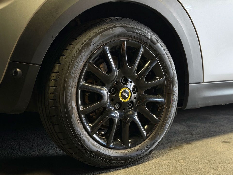 MINI Cooper SE Classic Trim 3d