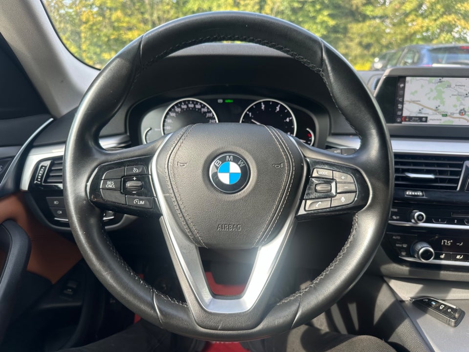 BMW 520d 2,0 Touring Connected aut. 5d