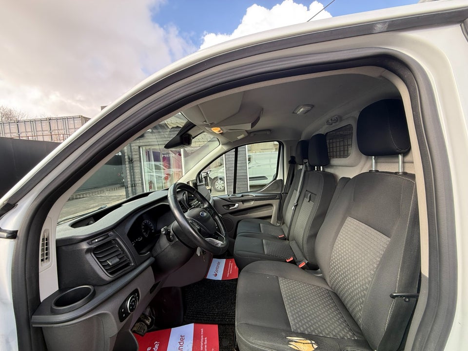Ford Transit Custom 300 L2 2,0 TDCi 130 Trend