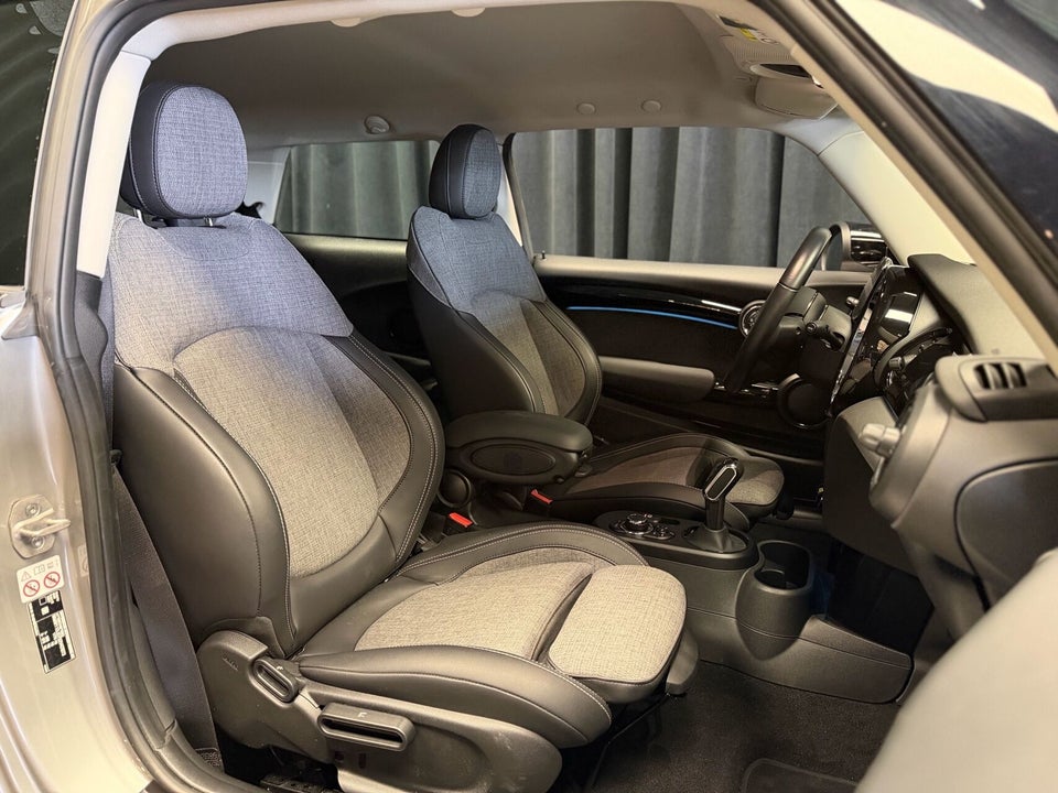 MINI Cooper SE Classic Trim 3d
