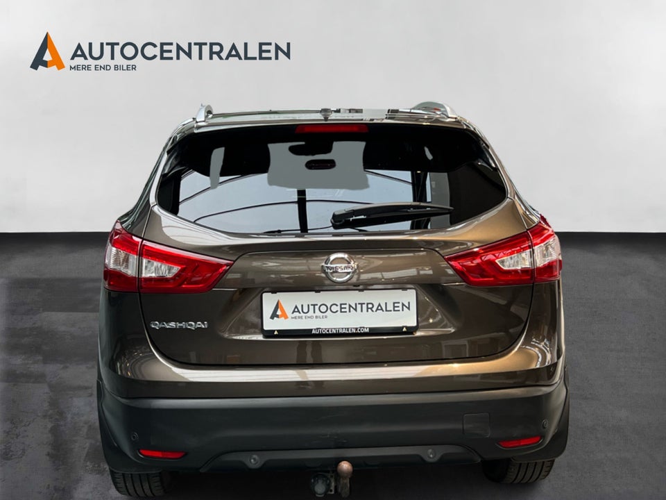 Nissan Qashqai 1,6 Dig-T 163 N-Connecta 5d