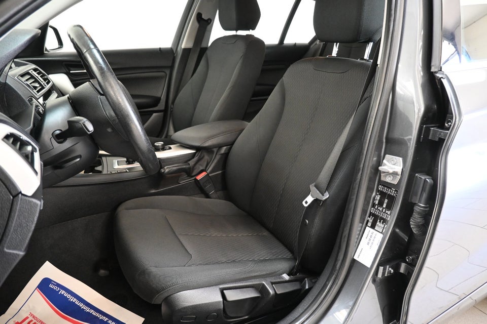 BMW 120d 2,0 Connected aut. 5d