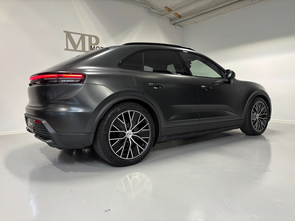 Porsche Macan 4 5d