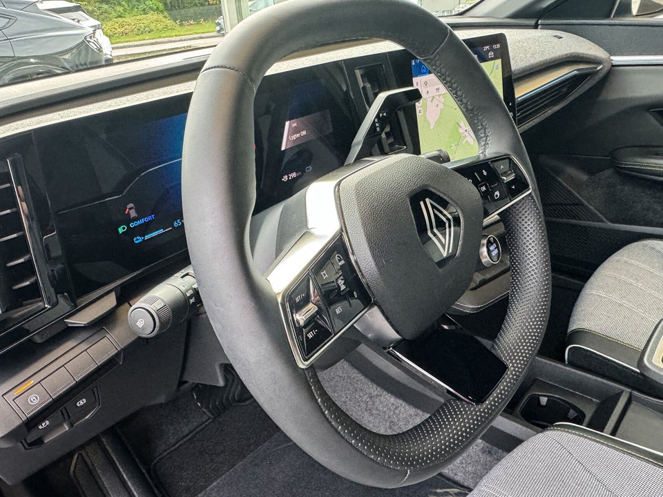 Renault Megane E-Tech 60 Techno+ 5d