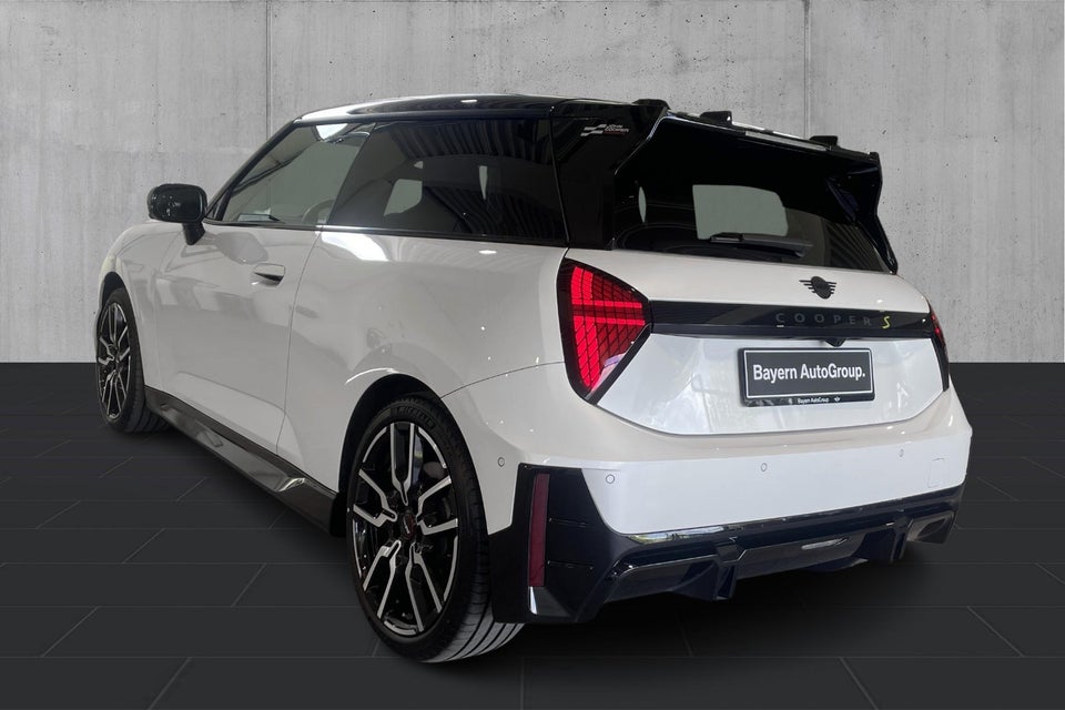 MINI Cooper SE JCW Trim XL 3d