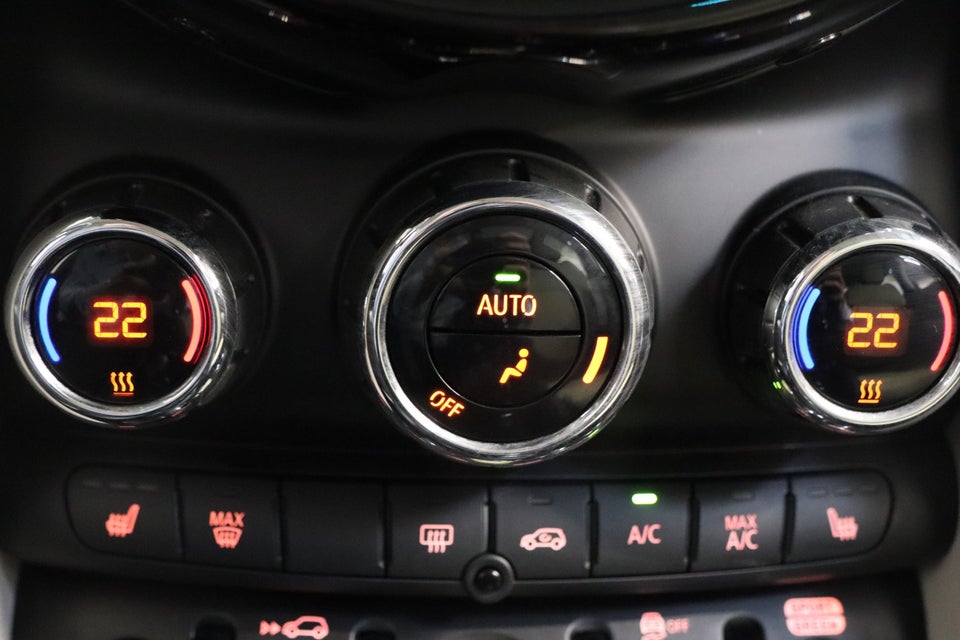 MINI Cooper SE Maximise 3d