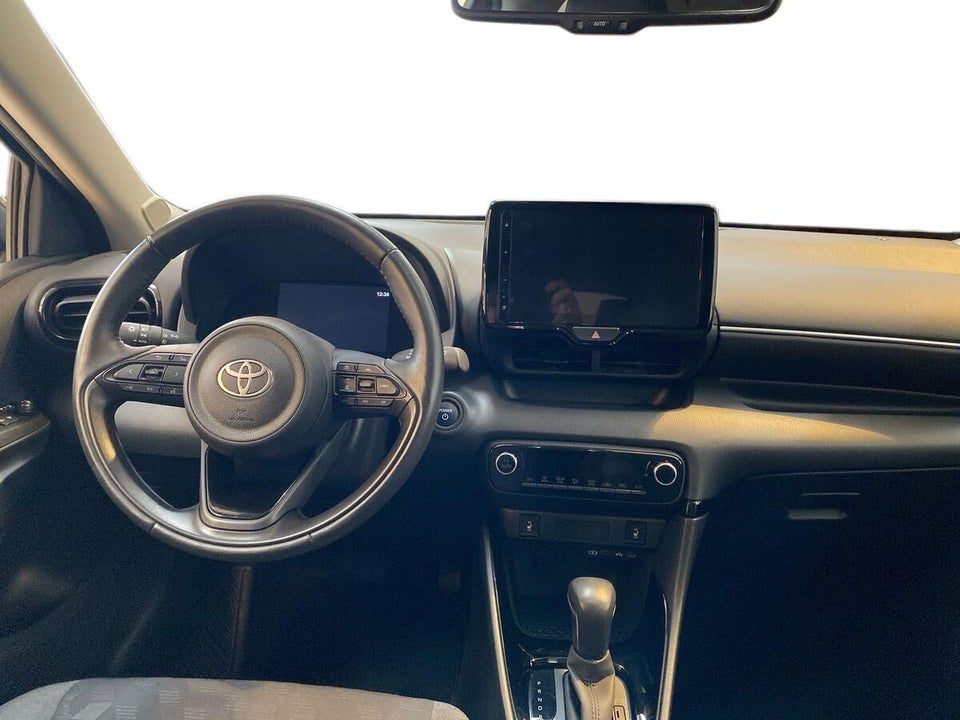 Toyota Yaris 1,5 Hybrid Style Comfort e-CVT 5d