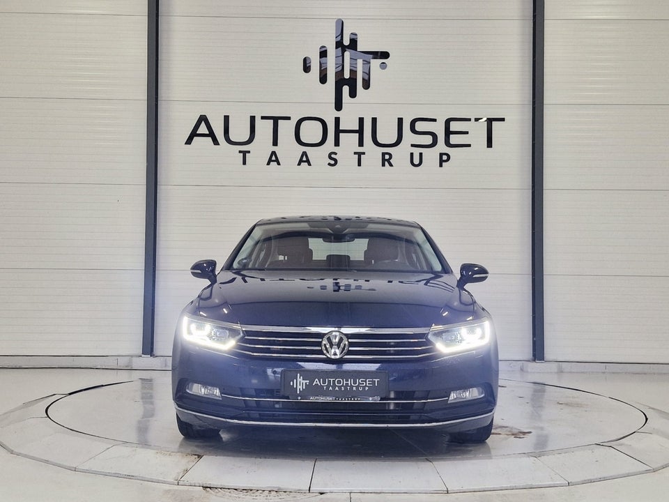 VW Passat 2,0 TSi 220 Highline DSG 4d