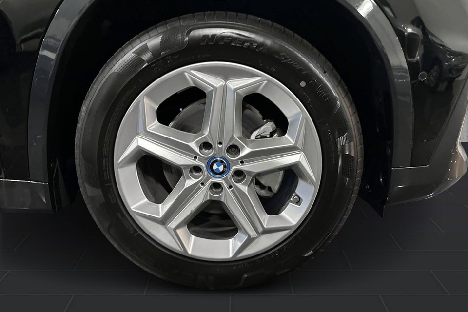 BMW iX1 eDrive20 X-Line 5d