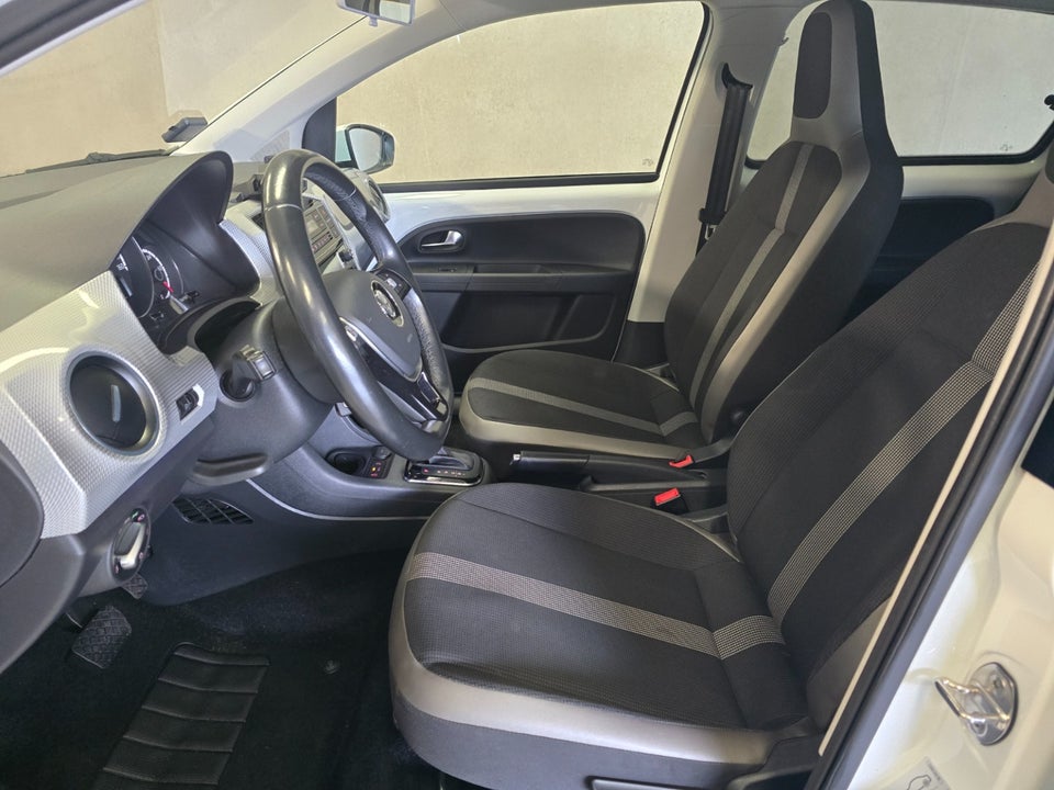 VW e-Up! High Up! 5d