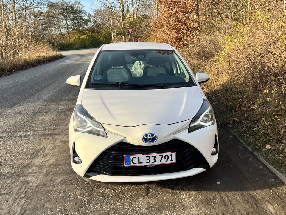 Toyota Yaris 1,5 Hybrid H3 Smart e-CVT 5d