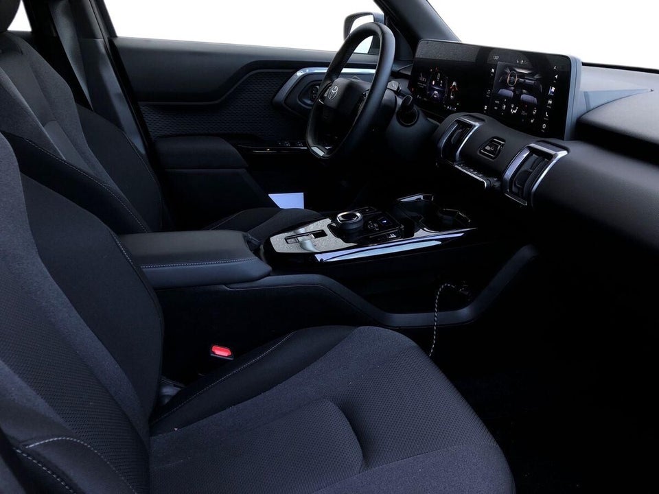 Toyota Urban Cruiser 61 Active 5d