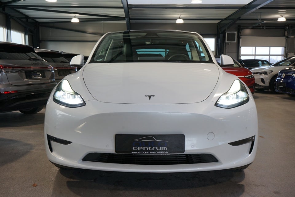 Tesla Model Y Long Range AWD 5d