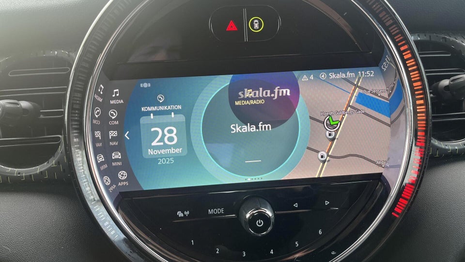 MINI Cooper SE Classic Trim 3d