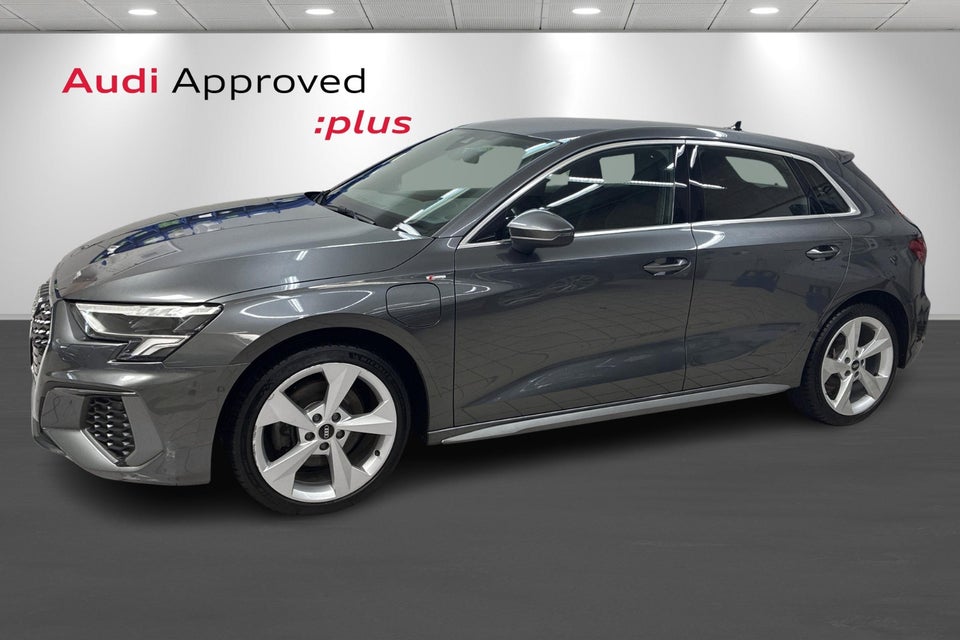 Audi A3 40 TFSi e S-line Sportback S-tr. 5d