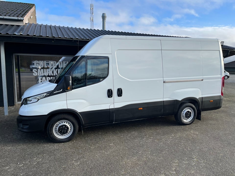 Iveco Daily 3,0 35S18 12m³ Van AG8