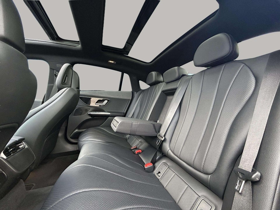 Mercedes EQE300 AMG Line 4d