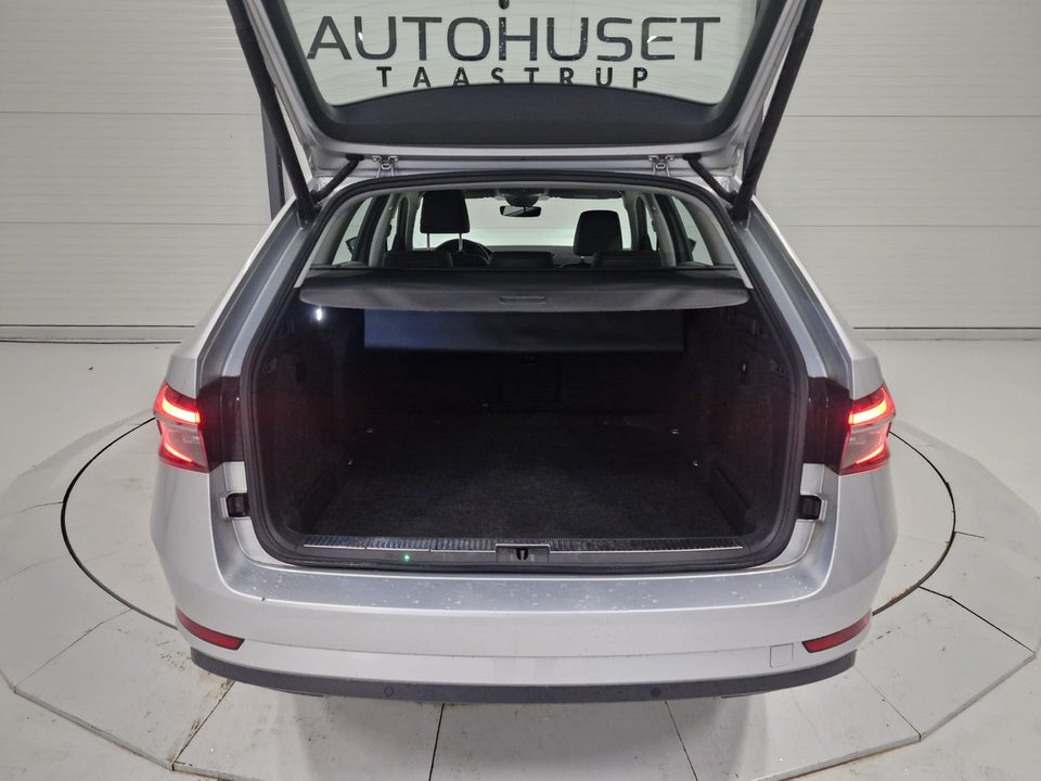 Skoda Superb 1,5 TSi 150 Business Executive Combi DSG 5d