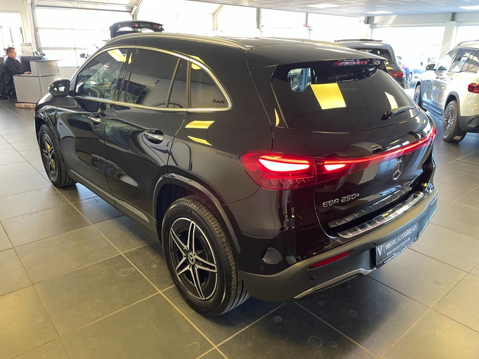 Mercedes EQA250+ AMG Line Premium 5d