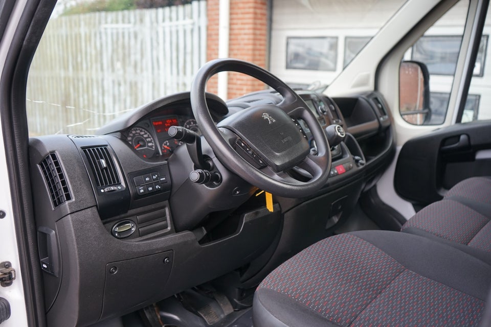 Peugeot Boxer 335 2,2 BlueHDi 165 L2 Plus 2d