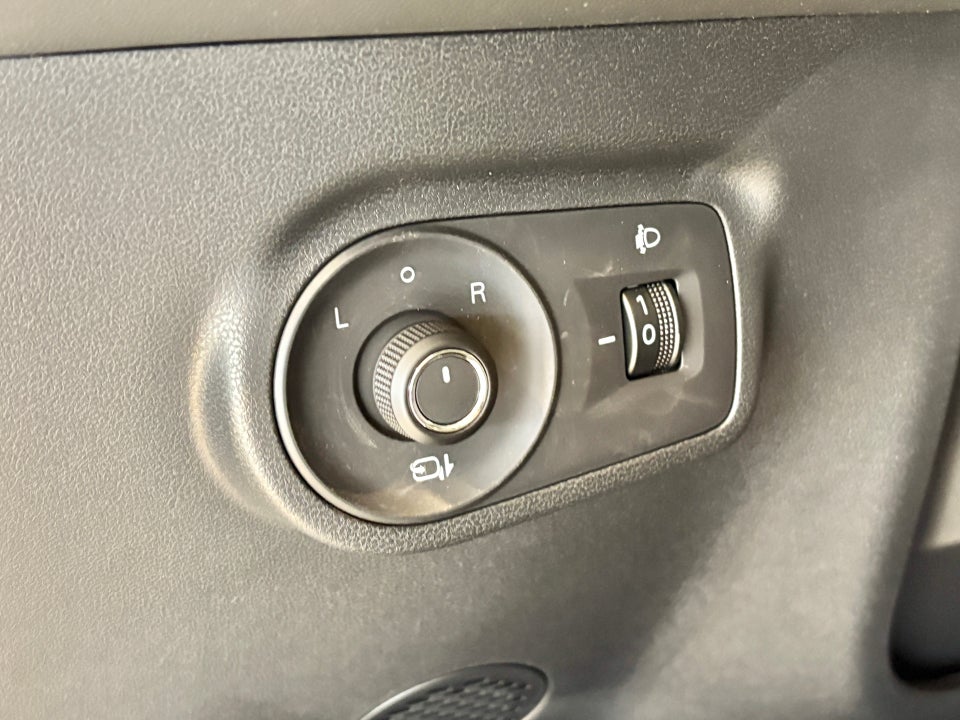 MG ZS 1,5 Hybrid+ Luxury 5d