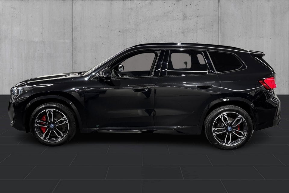 BMW iX1 eDrive20 M-Sport Pro 5d