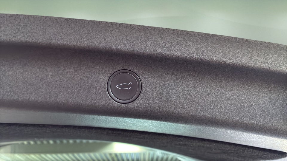 Tesla Model Y Long Range AWD 5d