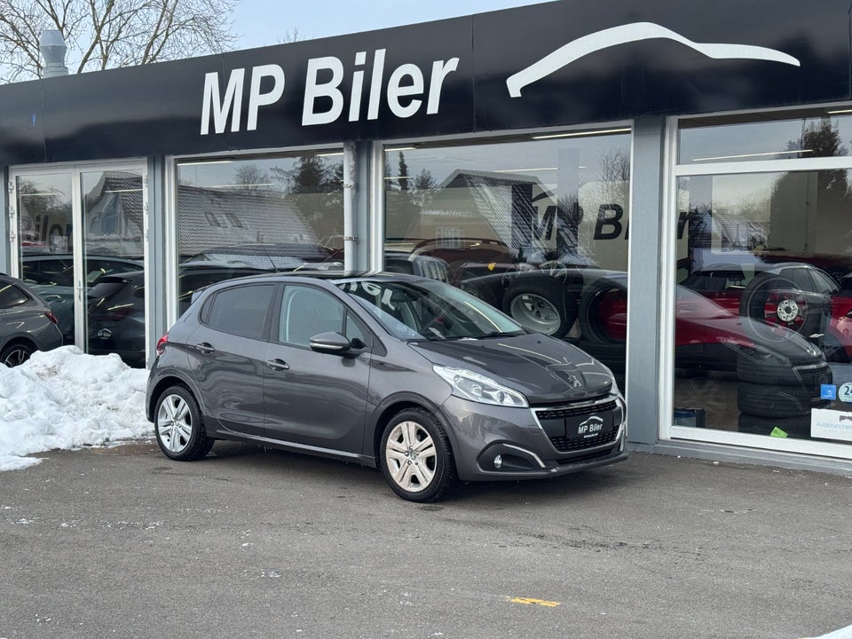 Peugeot 208 1,5 BlueHDi 100 Signature Sky 5d