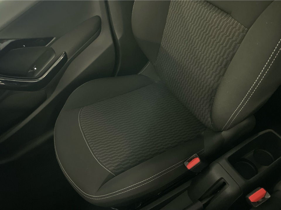 Peugeot 208 1,2 VTi 82 Envy 5d