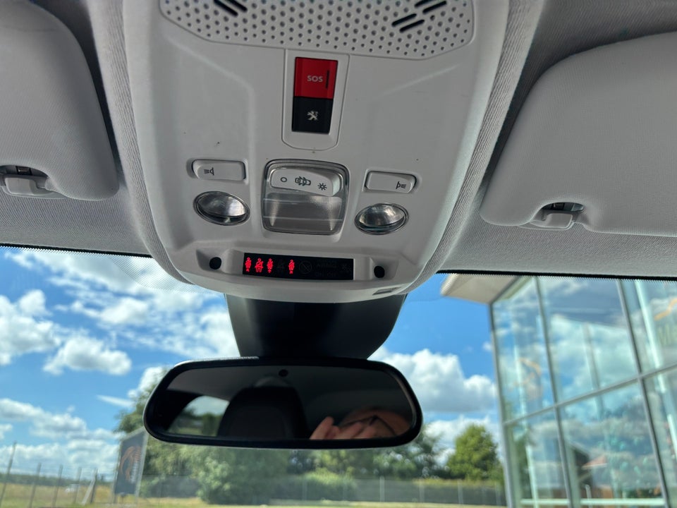 Peugeot e-208 50 Allure 5d