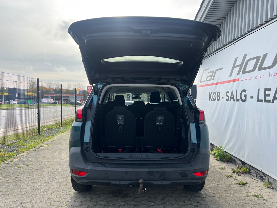 Peugeot 5008 1,2 PureTech 130 Allure 7prs 5d