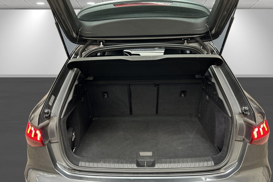 Audi A3 40 TFSi e S-line Sportback S-tr. 5d