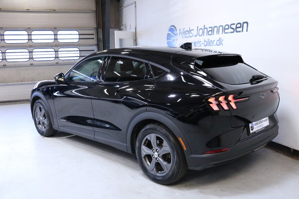 Ford Mustang Mach-E 70 Standard Range 5d