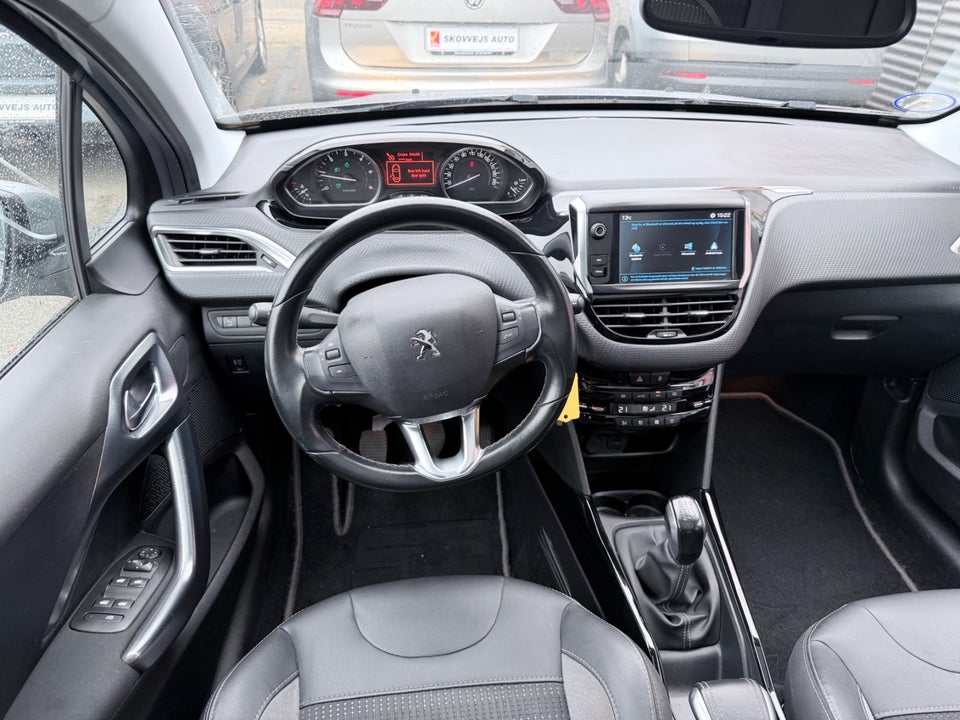 Peugeot 2008 1,5 BlueHDi 100 Prestige Sky 5d