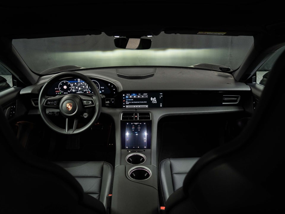 Porsche Taycan 4 Performance+ Cross Turismo 5d