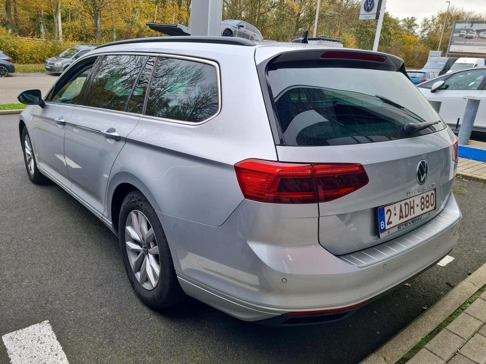 VW Passat 2,0 TDi 122 Business Variant DSG 5d