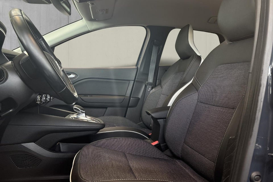 Renault Captur 1,6 E-Tech Intens 5d