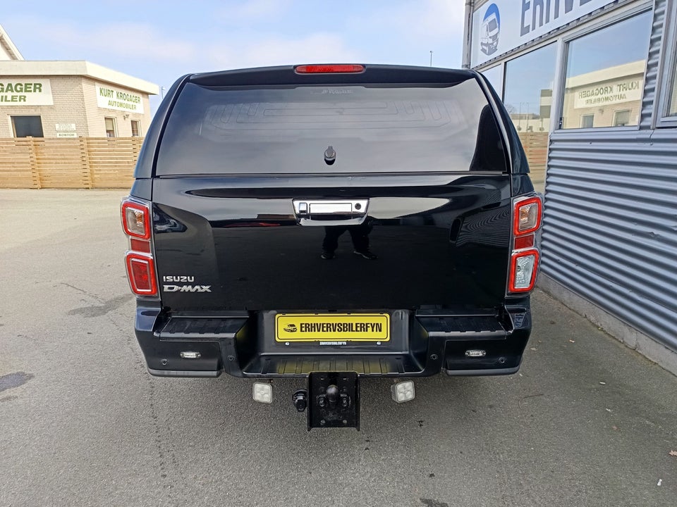 Isuzu D-Max 1,9 TD 163 Crew Cab Black Edition 4d