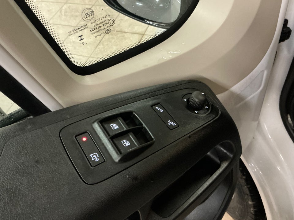 Fiat Ducato 35 Maxi 2,2 MJT 140 Kassevogn L2H2 Pro aut.