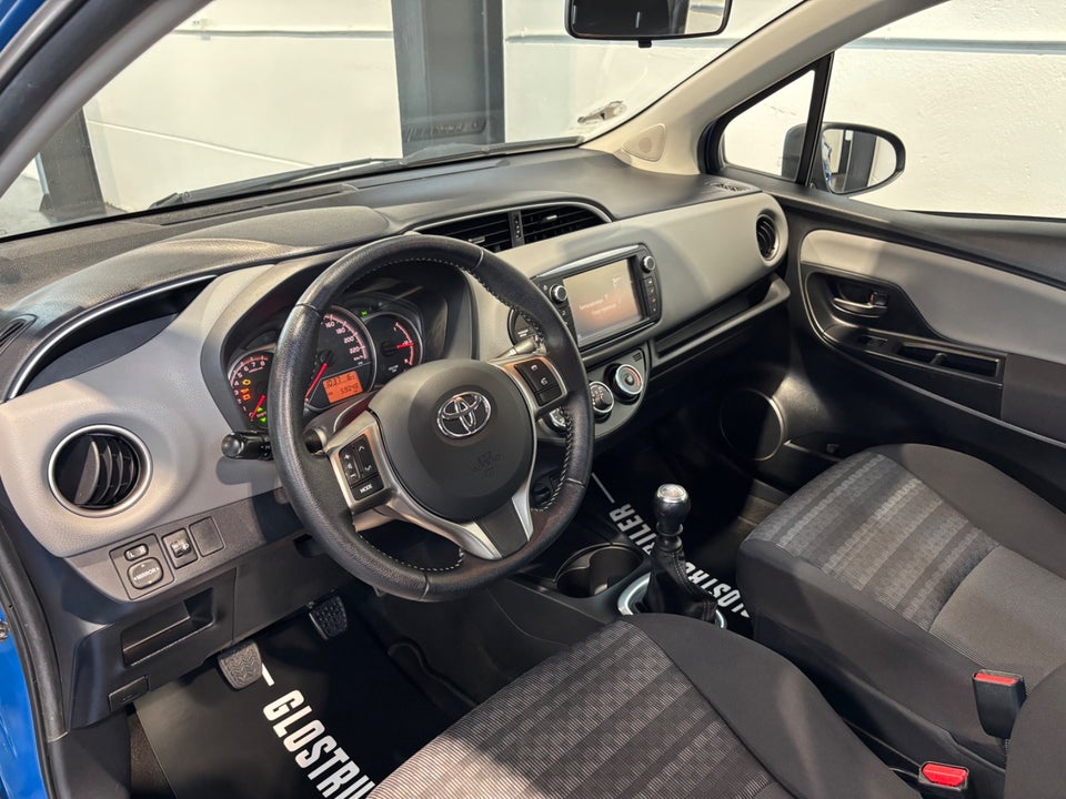 Toyota Yaris 1,3 VVT-i T2 Komfort 5d