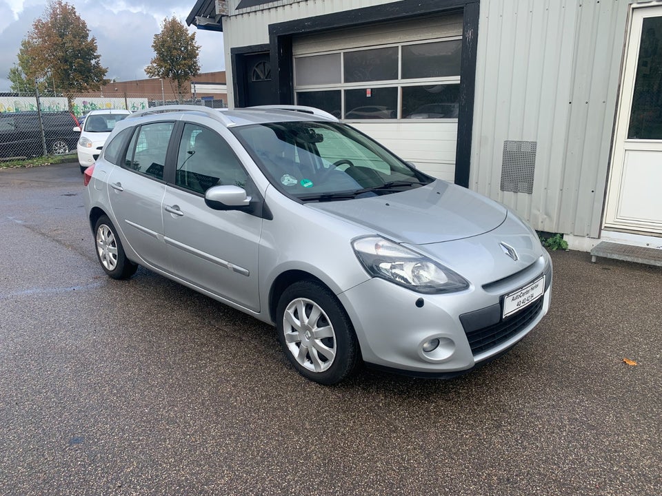 Renault Clio III 1,2 16V Authentique Sport Tourer 5d