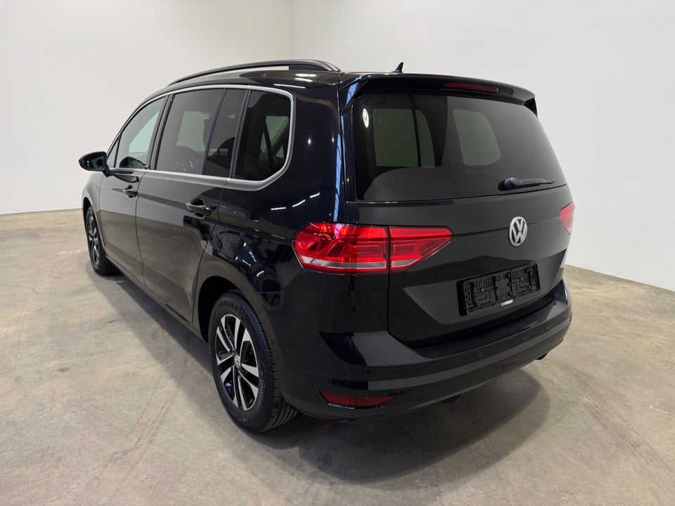 VW Touran 1,6 TDi 115 IQ.Drive DSG Van 5d