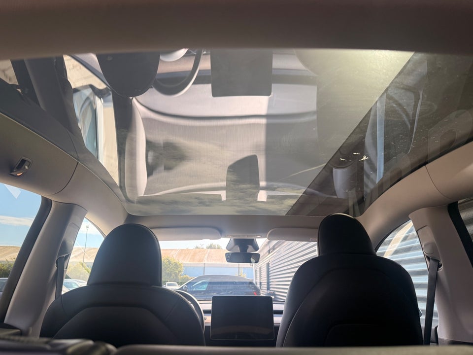 Tesla Model Y Long Range RWD 5d