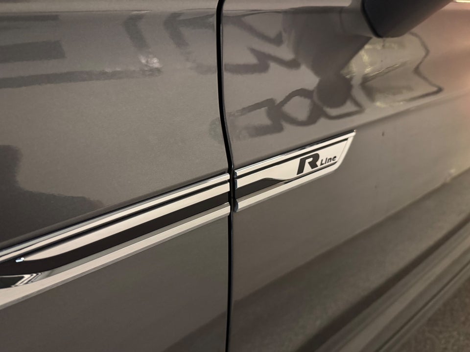 VW Touareg 3,0 TDi 286 R-line aut. 4Motion 5d