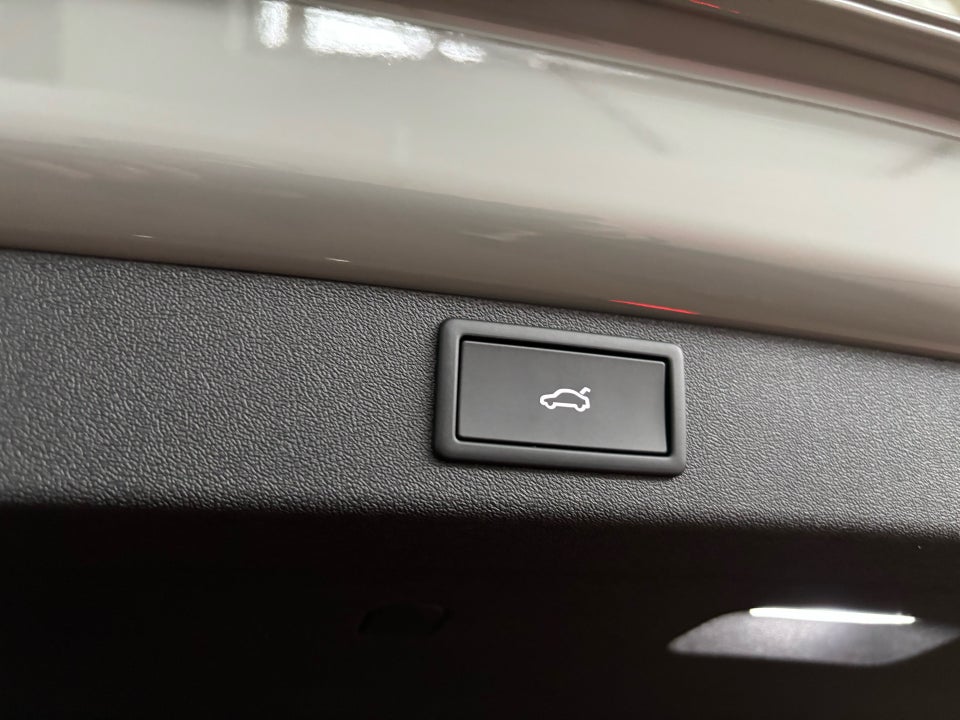 Skoda Enyaq 85 iV Loft 5d