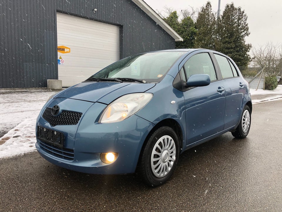 Toyota Yaris 1,3 Sol M/M 5d